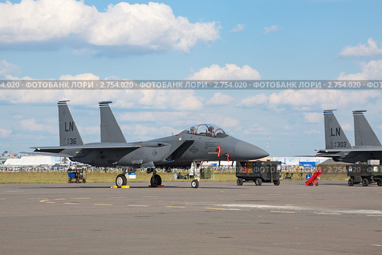 Международный авиационно-космический салон МАКС-2011. Самолет McDonnell Douglas F-15 Eagle. Редакционное фото, фотограф Игорь Долгов / Фотобанк Лори