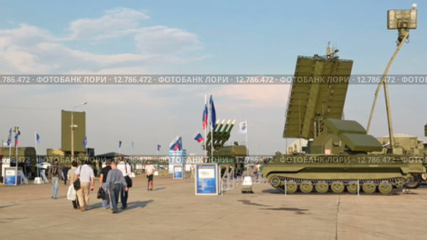 Международный авиационно-космический салон МАКС-2015. Мобильные радиолокационные комплексы. Редакционное видео, видеограф Игорь Долгов / Фотобанк Лори