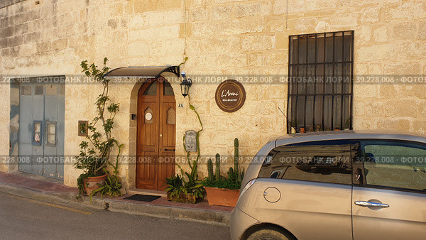 Мини гостиница Laremi B&B (Laremi Bed & Breakfast). Город Надур (Nadur). Остров Гоцо (Gozo). Мальта (2023 год). Редакционное фото, фотограф lana1501 / Фотобанк Лори