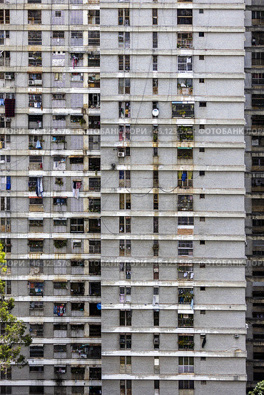 Многоэтажки Каракаса (2023 год). Редакционное фото, фотограф Иван Соловьёв / Фотобанк Лори