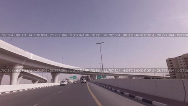 Modern road junctions in Dubai stock footage video (2018 год). Редакционное видео, видеограф Юлия Машкова / Фотобанк Лори