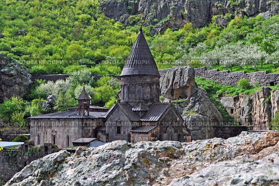 Монастырь Гегард в Армении (2013 год). Стоковое фото, фотограф Евгений Суворов / Фотобанк Лори