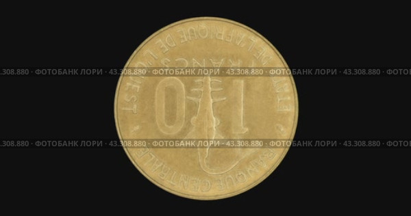 Монета Западной Африки 10 франков КФА 1987 года, реверс на черном фоне. Бесшовное видео в разрешение 4к. Стоковое видео, видеограф Александр Кузнецов / Фотобанк Лори
