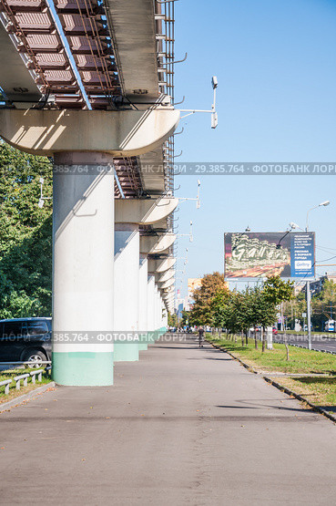 Монорельсовые пути (ММТС) в Останкино (2015 год). Редакционное фото, фотограф Алёшина Оксана / Фотобанк Лори
