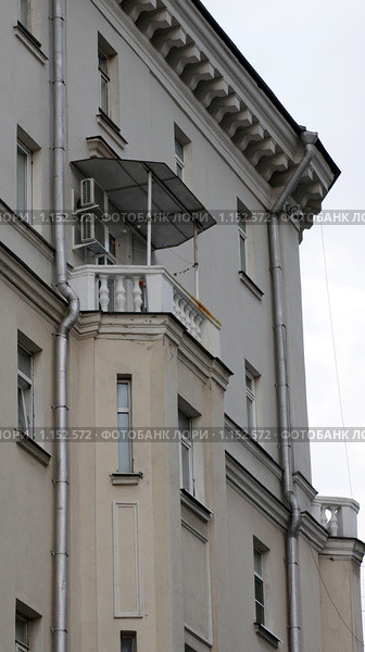 Московские балконы. Грохольский переулок (2009 год). Стоковое фото, фотограф Ярослав Каминский / Фотобанк Лори