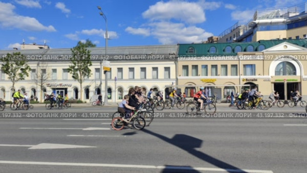 Московский вело-пробег 18 мая 2024. Редакционное видео, видеограф Владимир Макеев / Фотобанк Лори