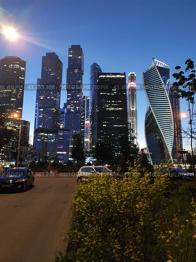 Москва. "Москва-Сити" в ночное время. Редакционное фото, фотограф Сергеев Валерий / Фотобанк Лори