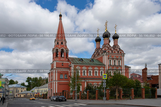 Москва. Церковь Николая Чудотворца на Болвановке. Редакционное фото, фотограф Литвяк Игорь / Фотобанк Лори