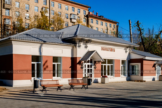 Москва, узловая железнодорожная станция Малого кольца Московской железной дороги "Серебряный Бор" после реконструкции (2016 год). Редакционное фото, фотограф glokaya_kuzdra / Фотобанк Лори