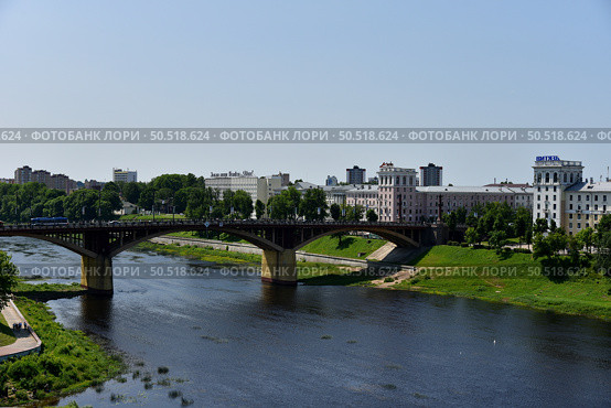 Мост Кирова в городе Витебск в Белоруссии. Редакционное фото, фотограф Максим Соколов / Фотобанк Лори