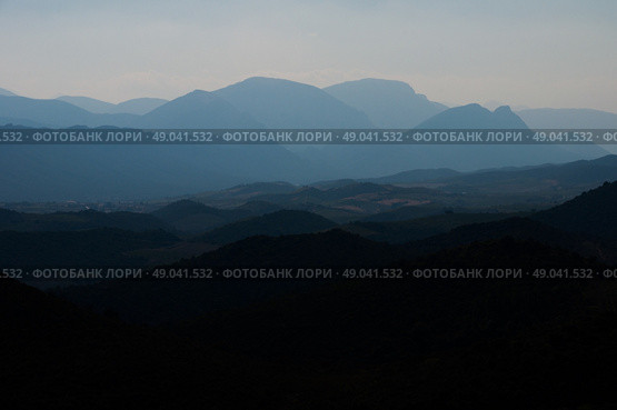 Mountain landscape silhouette. Стоковое фото, агентство Ingram Publishing / Фотобанк Лори