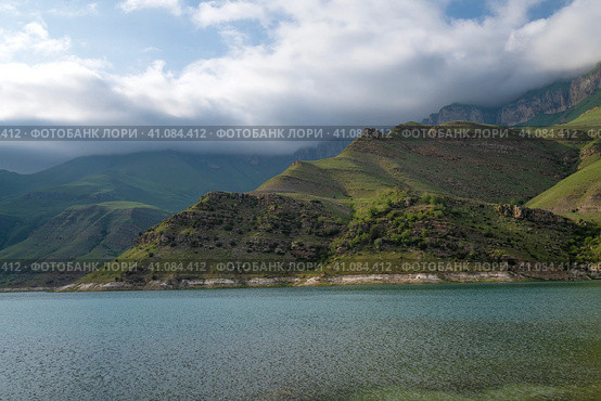 На озере Гижгит. Кабардино-Балкария (2023 год). Стоковое фото, фотограф Виктор Карасев / Фотобанк Лори