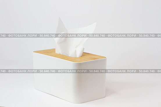 Nasal wipes. Personal hygiene. Cotton swabs for cleaning earwax. Стоковое фото, фотограф Алексей Круковский / Фотобанк Лори