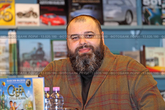 Наставник музыкального телевизионного проекта "Голос. Дети" Максим Фадеев (2015 год). Редакционное фото, фотограф Сергей Соболев / Фотобанк Лори