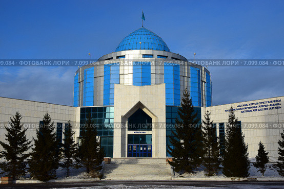"Назарбаев-Центр" в Астане зимой (2015 год). Редакционное фото, фотограф Вячеслав Евсеев / Фотобанк Лори