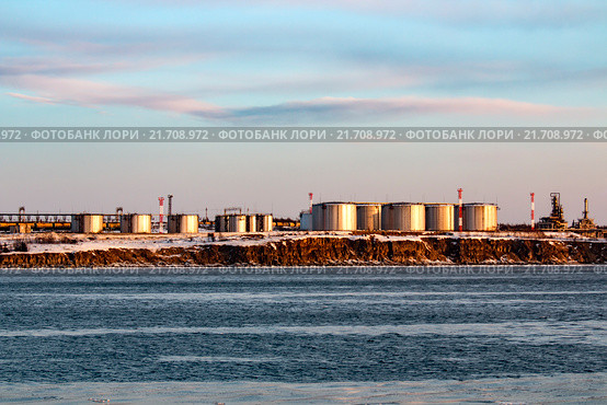 Нефтеналивной порт Ванино (2016 год). Стоковое фото, фотограф Василий Князев / Фотобанк Лори