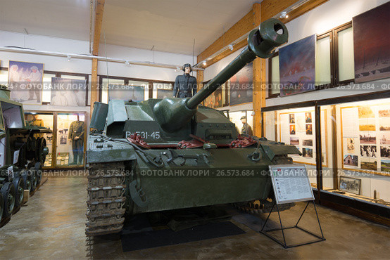 Немецкое самоходное штурмовое орудие Sd.Kfz. 142 ( StuG III Ausf.G) образца 1944г. в экспозиции музея бронетехники. Парола, Финляндия (2017 год). Редакционное фото, фотограф Виктор Карасев / Фотобанк Лори