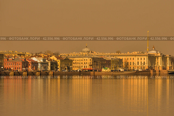 Нева. Санкт-Петербург (теплое тонирование) (2013 год). Стоковое фото, фотограф Александр Алексеев / Фотобанк Лори
