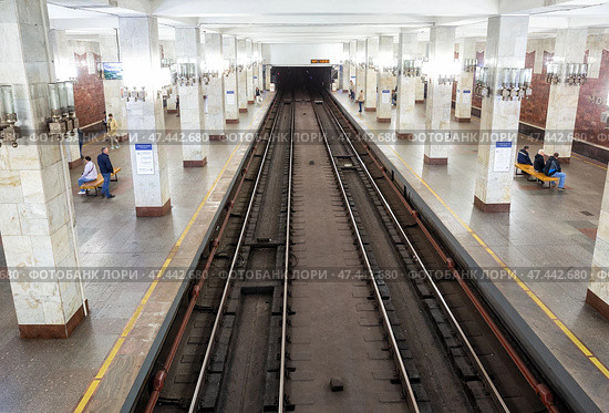 Nizhny Novgorod metro, Moskovskaya station (2023 год). Редакционное фото, фотограф Юлия Бабкина / Фотобанк Лори