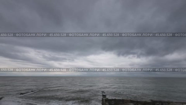Низкая облачность над морем. море, таймлапс. Адлер, Сочи, Россия. Стоковое видео, видеограф Вадим Хомяков / Фотобанк Лори