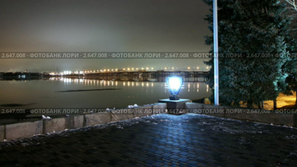 Ночной Днепропетровск. Стоковое видео, видеограф ILLYCH / Фотобанк Лори