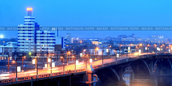Ночной Иркутск (2008 год). Редакционное фото, фотограф Лут Ольга / Фотобанк Лори