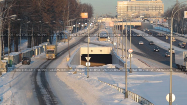 Новая Москва, дорога в стороне посёлка Газопровод (2017 год). Редакционное видео, видеограф Дмитрий Неумоин / Фотобанк Лори