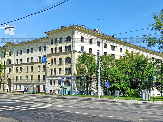 Общежитие Академии бронетанковых войск (1934 г.) с коммунальными квартирами . Лефортово . Москва (2023 год). Редакционное фото, фотограф stargal / Фотобанк Лори