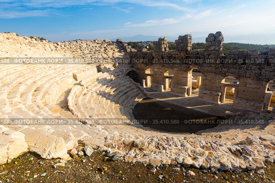 Odeon and bouleuterion at Kibyra. Стоковое фото, фотограф Яков Филимонов / Фотобанк Лори