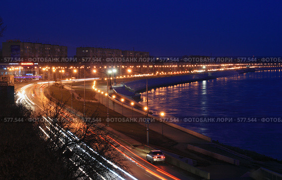 Огни ночного Омска (2008 год). Редакционное фото, фотограф Круглов Олег / Фотобанк Лори