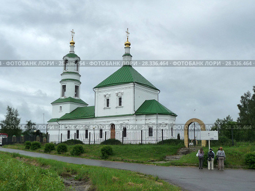 Орловская область. Троицкая церковь в селе Льгов в Орловском Полесье (2014 год). Стоковое фото, фотограф Елена Орлова / Фотобанк Лори