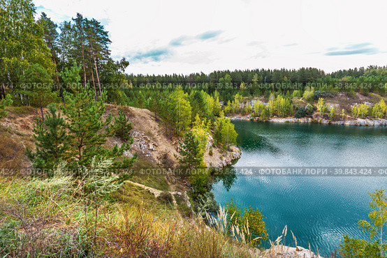 Осенний пейзаж с озером. Абрашино, Новосибирская область России. Стоковое фото, фотограф Евгений Мухортов / Фотобанк Лори