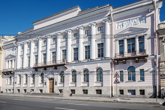 Особняк Лаваль, входящий в комплекс зданий Конституционного суда РФ, Санкт-Петербург (2014 год). Стоковое фото, фотограф Галина Ермолаева / Фотобанк Лори