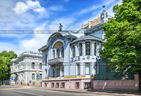 Особняк Миндовского на улице Поварской в Москве (2021 год). Стоковое фото, фотограф Baturina Yuliya / Фотобанк Лори