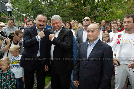 Открытие спортивного клуба “Витязь” в подмосковной Балашихе (2014 год). Редакционное фото, фотограф Дмитрий Неумоин / Фотобанк Лори