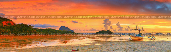 Отлив на море, панорама. Стоковое фото, фотограф Ольга Хорошунова / Фотобанк Лори