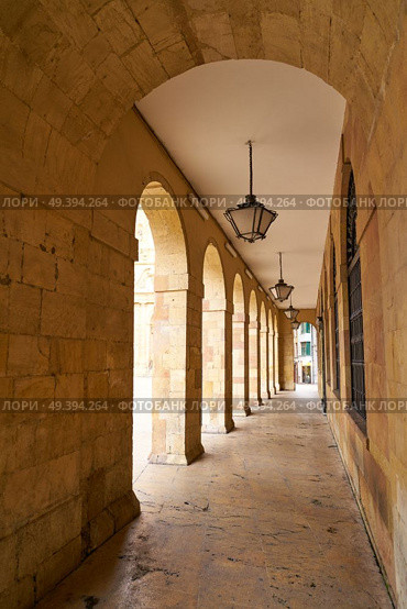 Oviedo City Town Hall arcade Ayuntamiento in Asturias of Spain. Стоковое фото, агентство Ingram Publishing / Фотобанк Лори