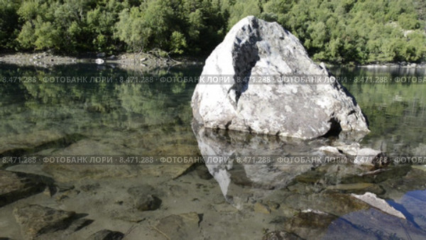 Озеро Бадукское в горах Кавказа. Стоковое видео, видеограф Алексей Бок / Фотобанк Лори