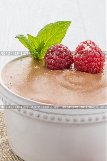 Paleo Diet Style Dessert Made of Dark Chocolate, Eggs and Coconut Milk. Стоковое фото, агентство Ingram Publishing / Фотобанк Лори
