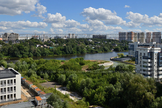Panorama of the Pavshinskaya floodplain in Krasnogorsk Moscow region with the Moskva river. Стоковое фото, фотограф Володина Ольга / Фотобанк Лори