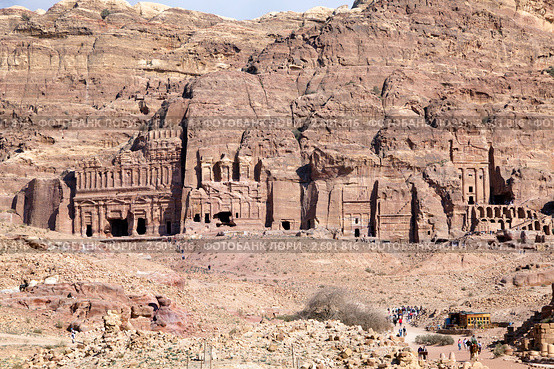 Панорамный вид на древний город Петра, Иордания (2011 год). Редакционное фото, фотограф Николай Винокуров / Фотобанк Лори