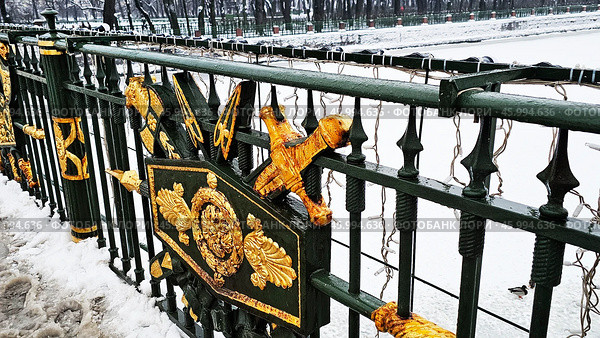 Panteleymonovsky Bridge over the Fontanka River in St. Petersburg, Russia. Редакционное фото, фотограф Марина Володько / Фотобанк Лори