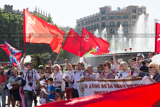 Parade dedicated to the 70th Anniversary of victory from World War II in Barcelona (2015 год). Редакционное фото, фотограф Яков Филимонов / Фотобанк Лори
