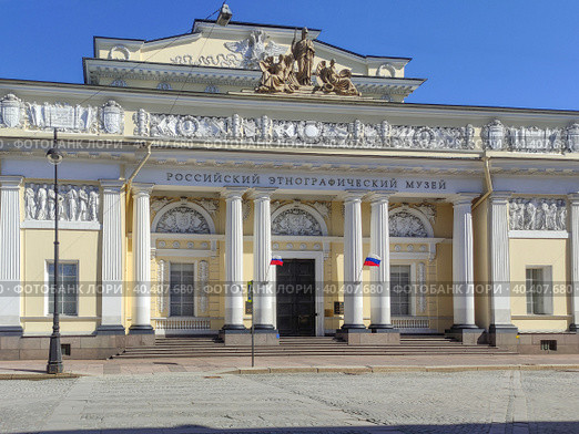 Парадный вход в Российский этнографический музей на Инженерной улице в Санкт-Петербурге (2023 год). Стоковое фото, фотограф Жигалов Евгений Павлович / Фотобанк Лори