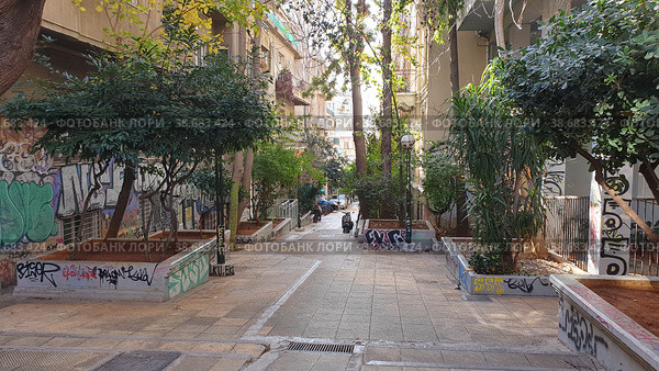 Парк Exarchia Square. Афины. Аттика. Греция (2023 год). Редакционное фото, фотограф lana1501 / Фотобанк Лори