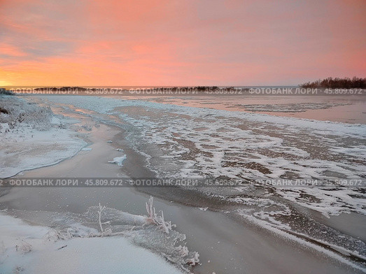 Перед ледоставом на Иртыше. Стоковое фото, фотограф Александр Карпенко / Фотобанк Лори