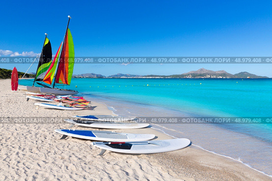 Platja de Muro Esperanza beach in Alcudia Bay Majorca Mallorca. Стоковое фото, агентство Ingram Publishing / Фотобанк Лори