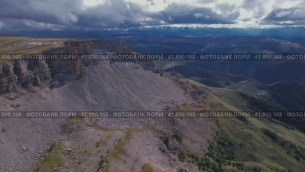 Плато Большой Бермамыт. Стоковое видео, видеограф Максим Бойков / Фотобанк Лори