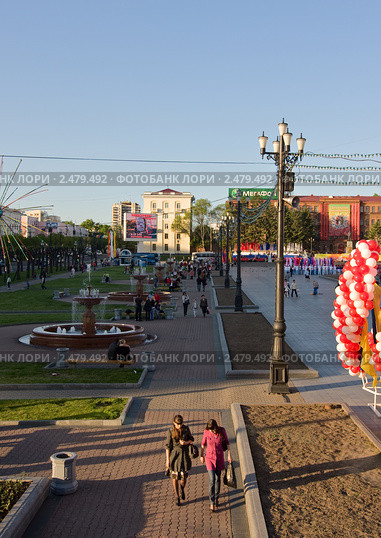 Площадь Ленина на закате дня, город Хабаровск, Дальний восток (2010 год). Редакционное фото, фотограф Наталья Чуб / Фотобанк Лори