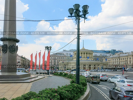 Площадь Восстания. Санкт-Петербург (2023 год). Редакционное фото, фотограф Татьяна Т / Фотобанк Лори